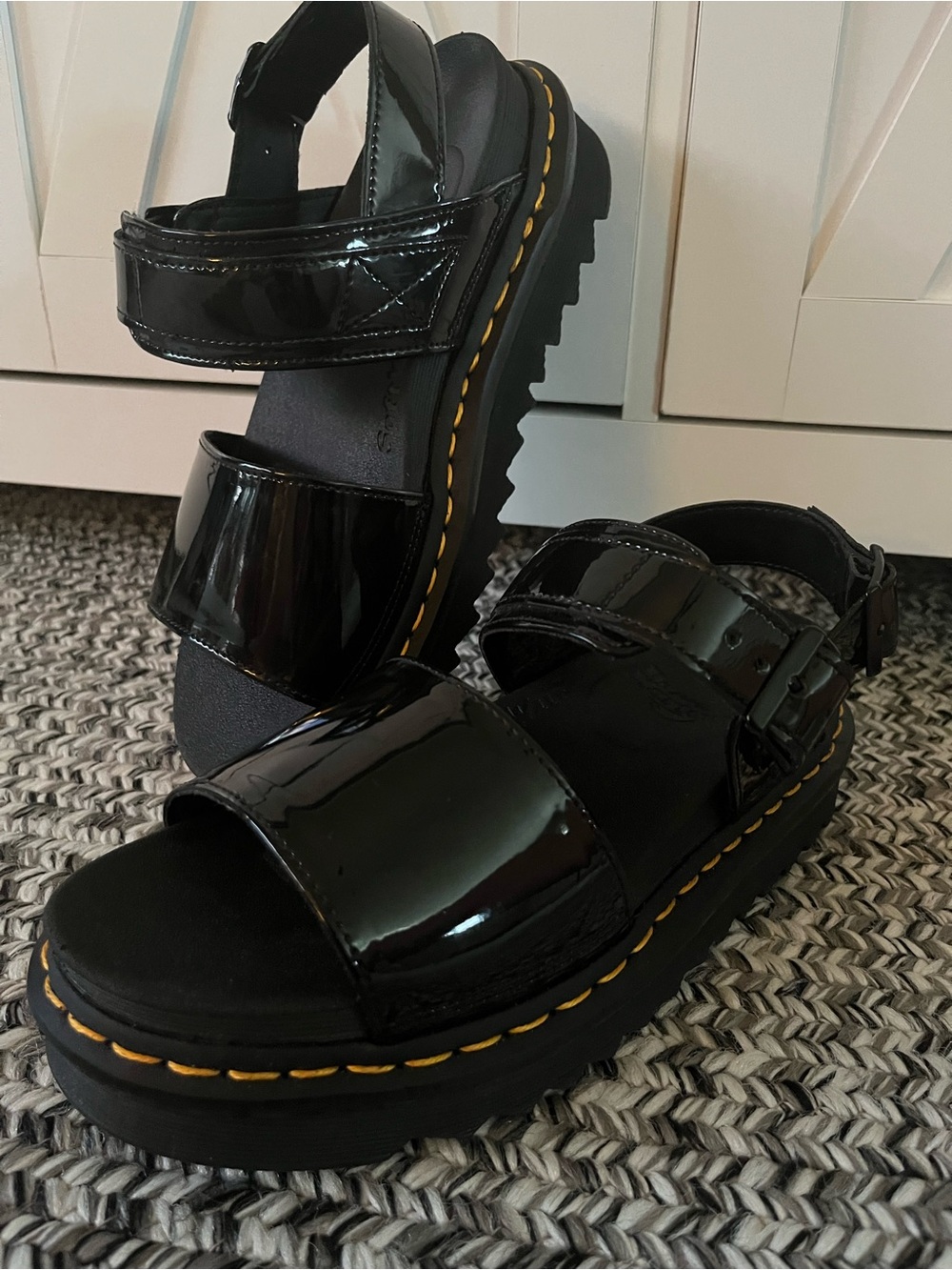 Dr. Martens Voss Patent Leather Platform Sandals Black Women’s 8 / EU 39